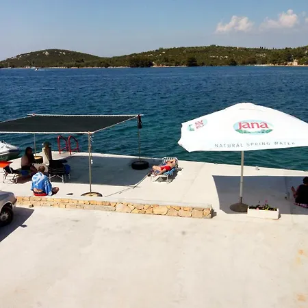 Penzion By The Sea Luka, Dugi Otok - 8132 Žman